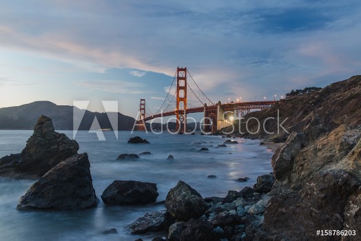 Picture of Golden Gate bridge at sunset